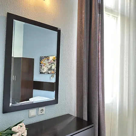 Hotell Ilisia 2*